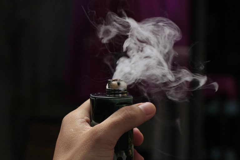 UK Study: Lowered Nicotine in E-Cigs May Lead to Vaping More Intensely