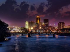 Iowa Governor to Launch Anti-Vaping Campaign on Social Media