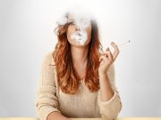 رائحة السجائر في الشعر