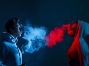 Mental Distress: An Overlooked Factor as to Why Teens Are More Likely to Vape Than Older Peers? الولايات المتحدة: الشباب مهتمون بالسجائر الإلكترونية أكثر من التدخين