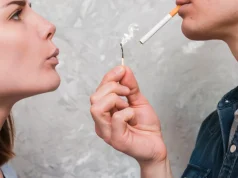 Why Are Authorities Ignoring the Smoking Cessation Success Achieved by Vapes? السجائر الإلكترونية تضع نهاية لمشكلة التدخين بين المراهقين