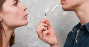 السجائر الإلكترونية تضع نهاية لمشكلة التدخين بين المراهقين 