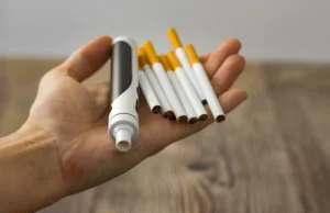 As the Debate on Dual Use Continues, New Evidence Suggests it Might Not be as Problematic as Thought so Far الاستخدام المزدوج بين الفيب والتدخين