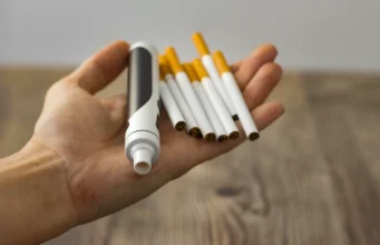 As the Debate on Dual Use Continues, New Evidence Suggests it Might Not be as Problematic as Thought so Far الاستخدام المزدوج بين الفيب والتدخين