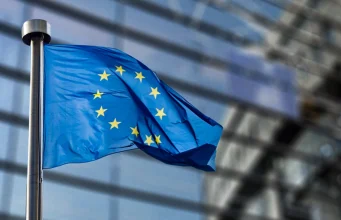 EU Nicotine Debate Intensifies as Parliament Rejects New Taxes and Submissions to the EC’s Consultation Flood In تصريحات المفوض الأوروبي للصحة حول السجائر الإلكترونية