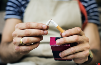 Quitting smoking: vaping helps without support, but twice as well with it